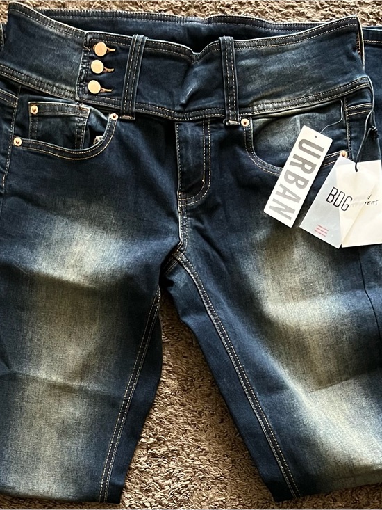 Urban Outfitters Denim - Urban Outfitters Women’s Dark Blue High-Rise Washed Jeans